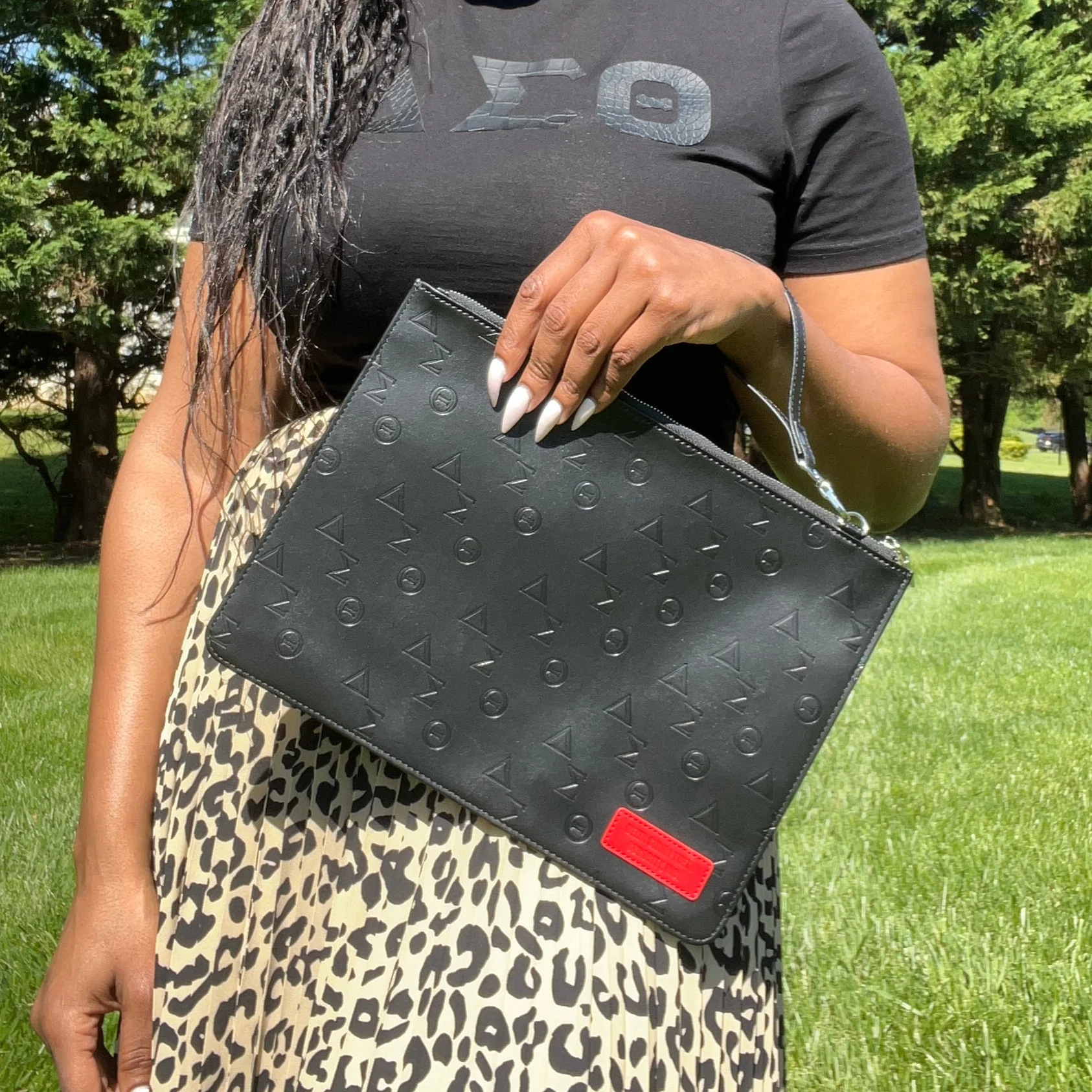 Delta Sigma Theta Black Vegan Leather Wristlet - Image 5